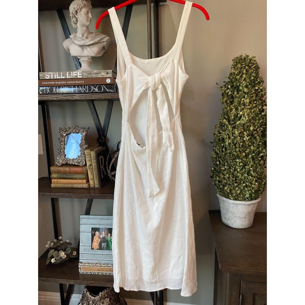 Charlie Holiday Lara Tie Back Midi Dress NWT 4 - Picture 10 of 11